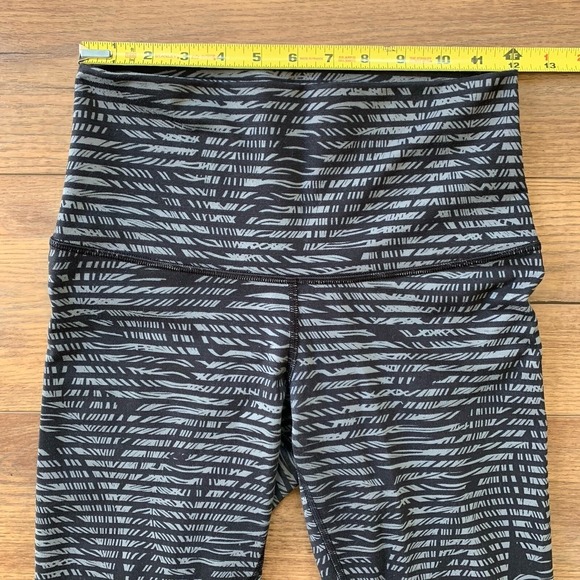 Lululemon Wunder Under Feather Crop II Full-On Luon Roll Down Black 24" Pants - Picture 5 of 8